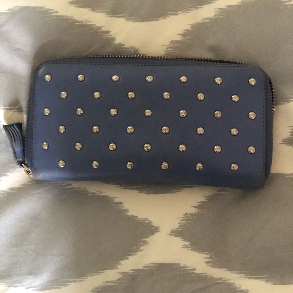 Anya Himdmarch wallet